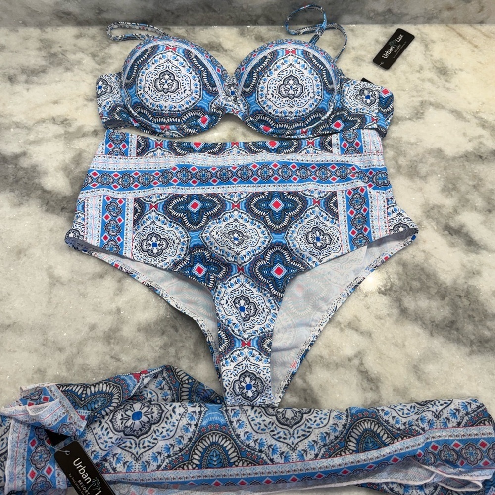 Urban Lux 3-Piece Swimsuit Set BNWT Size L Bikini + Sarong Pareo Blue Medallion - Picture 4 of 13